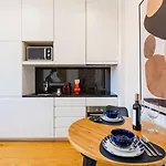 Stylish Studio W/ Ac | Central Porto * Porto