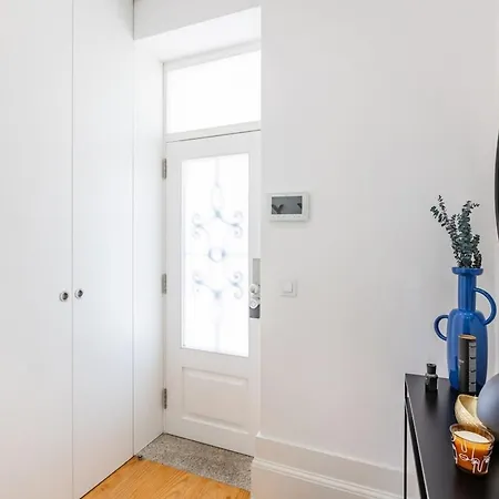 Apartment Stylish W/ Ac |